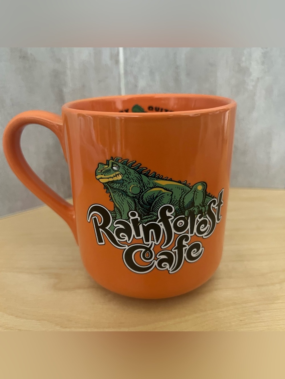 Rainforest Cafe Iggy Iguana Orange 16 oz. Mug 2000